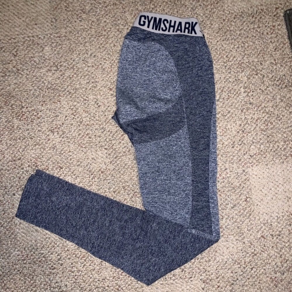 SOLD Gymshark flex leggings